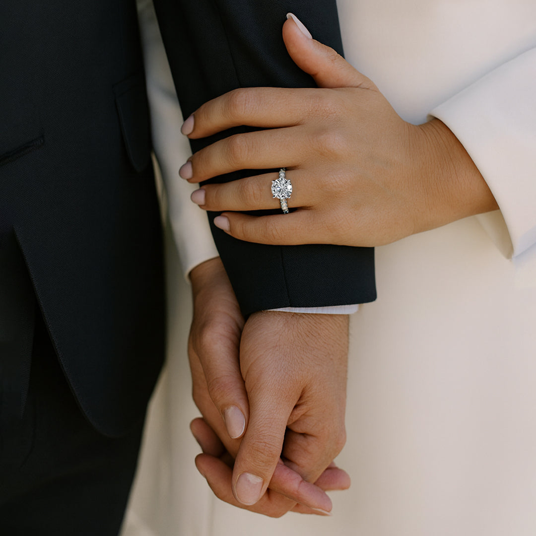 Ophelis Round-Cut Pavé Moissanite Ring 8