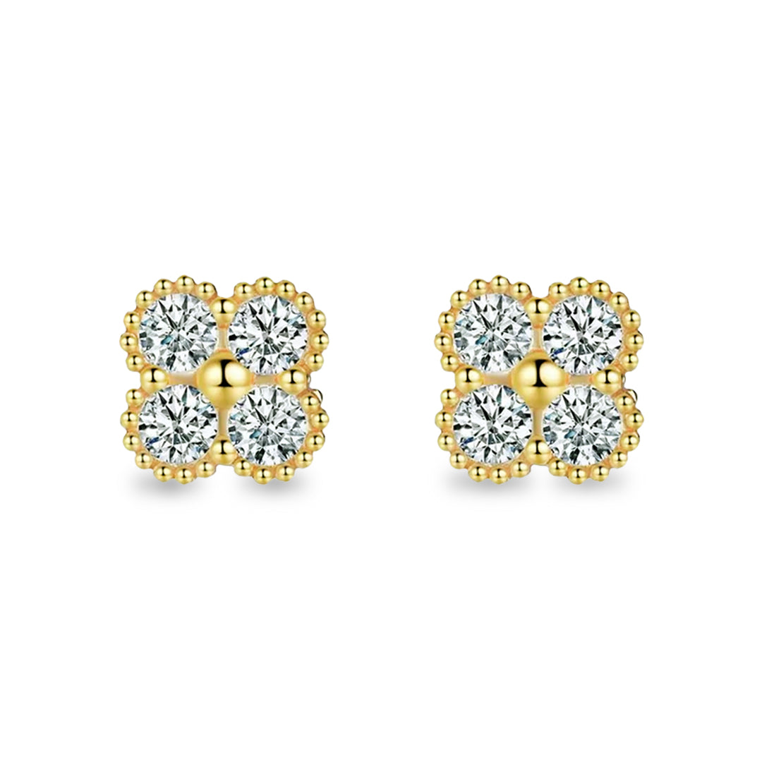 Yuna 4-Leaf Clover Round-Edge Moissanite Stud Earring 2