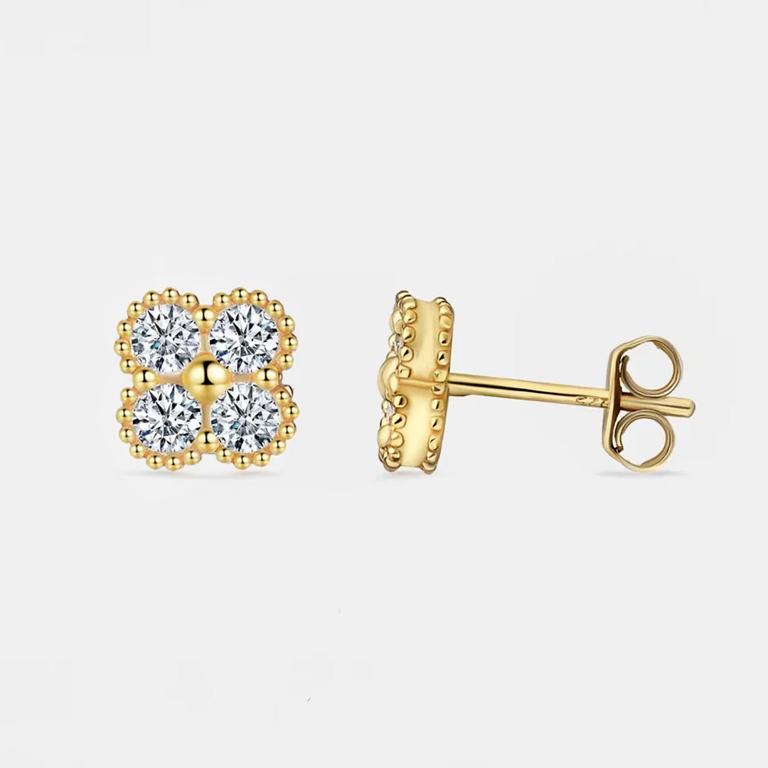Yuna 4-Leaf Clover Round-Edge Moissanite Stud Earring 3