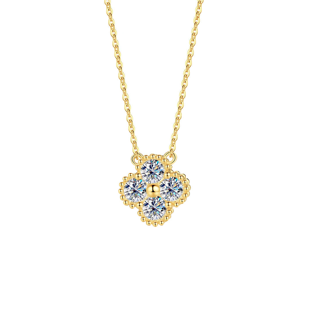 Yuna 4-Leaf Clover Round-edge Moissanite Necklace 1