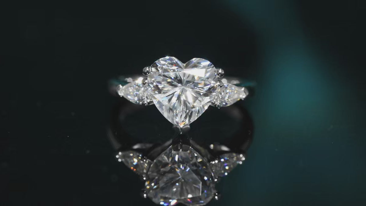 Amoura Heart Moissanite Ring